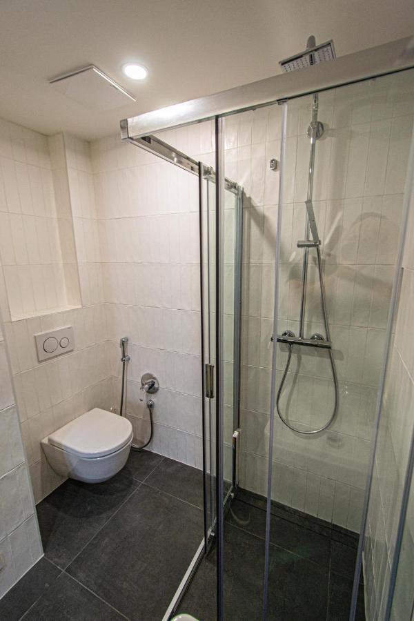 Main Train Station Apartment Close To The The Main Square! Praag Buitenkant foto