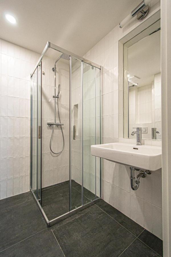 Main Train Station Apartment Close To The The Main Square! Praag Buitenkant foto