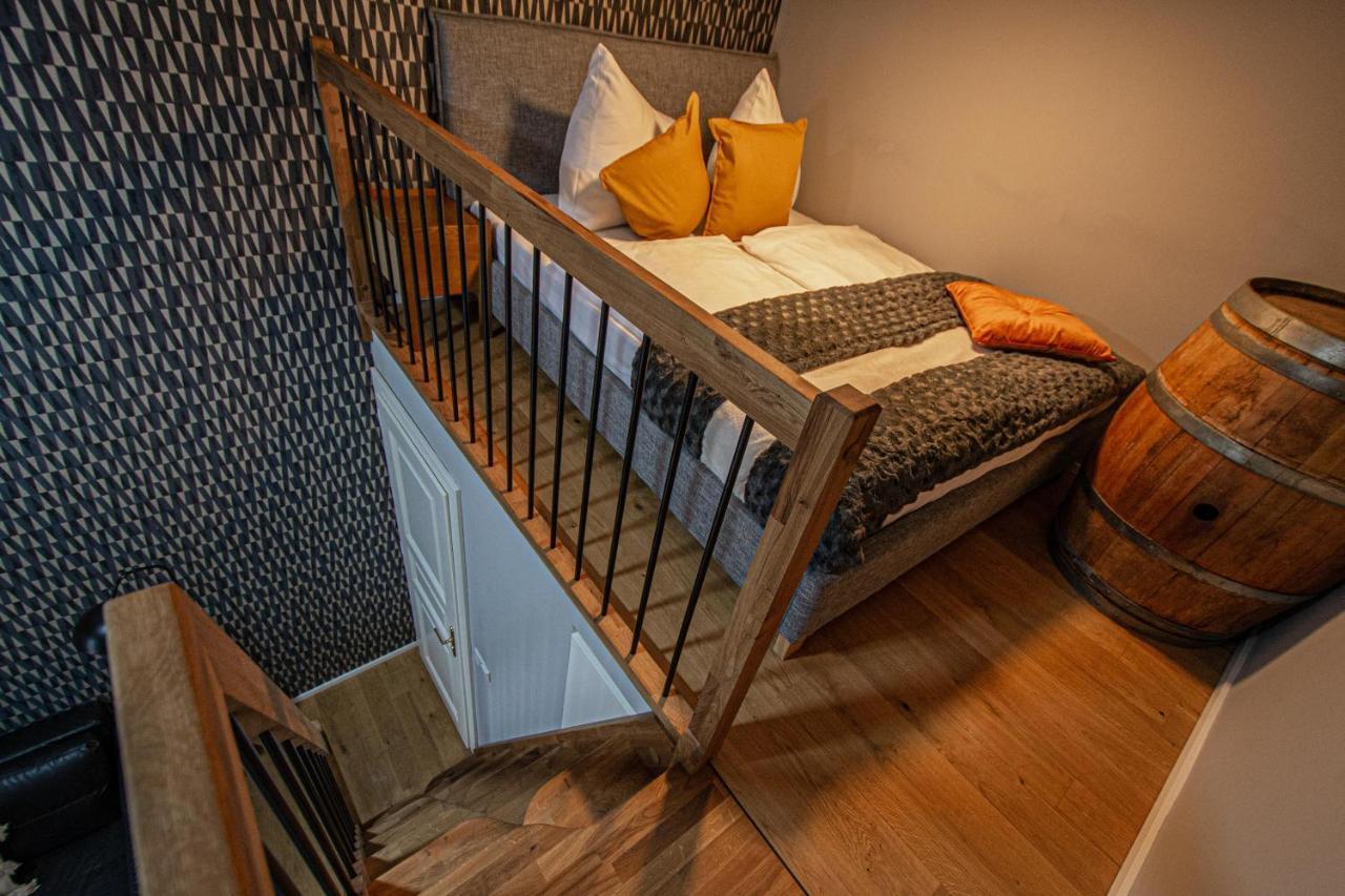 Main Train Station Apartment Close To The The Main Square! Praag Buitenkant foto
